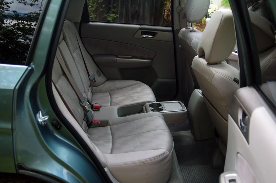  Subaru Forester 2.5 X Premium 2009 года  (фото 9 из 38)